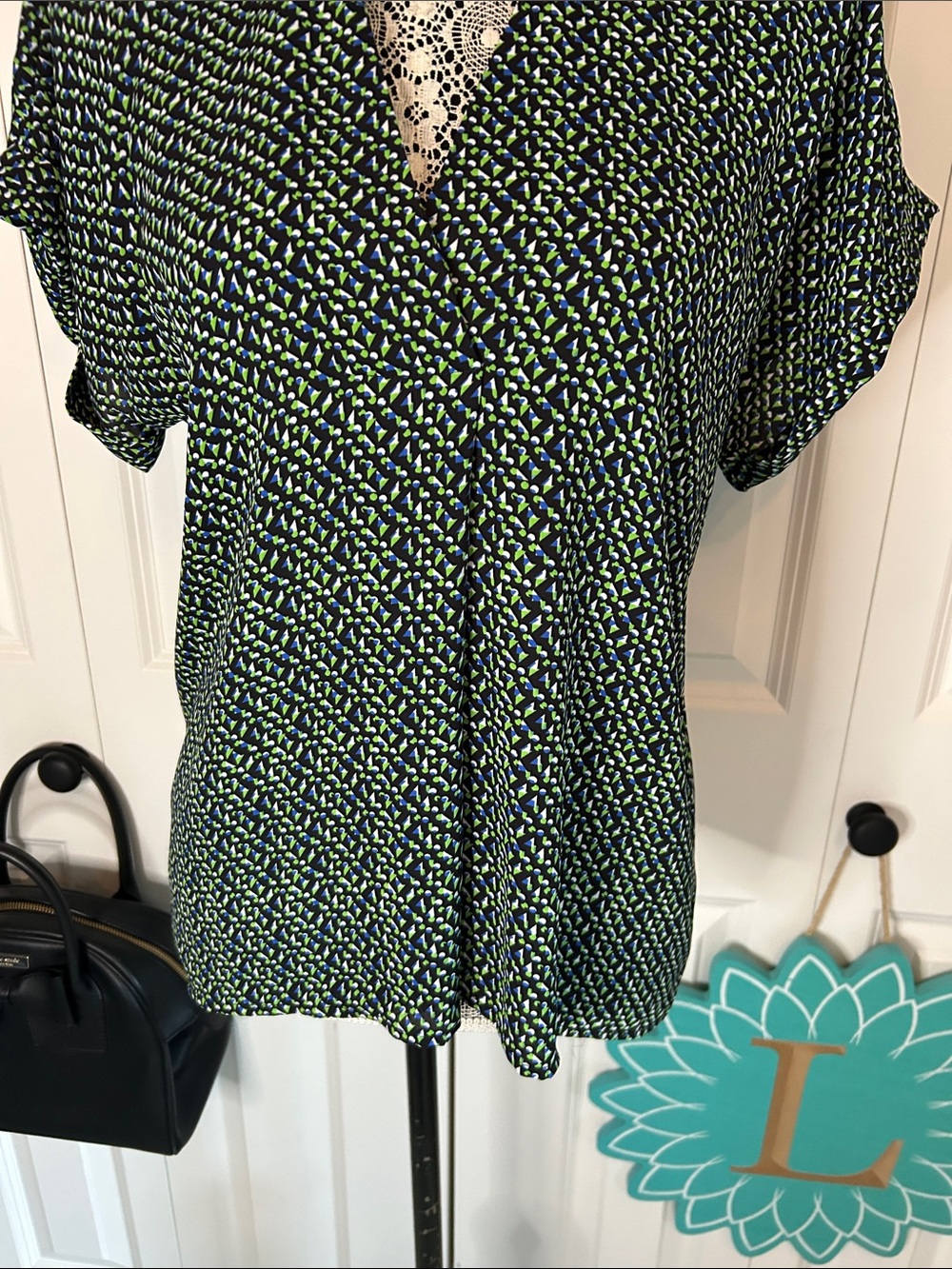 Cabi replay top in shades of green blue black and white XS - Picture 4 of 11